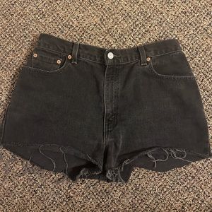 Levi 550 Black Shorts
